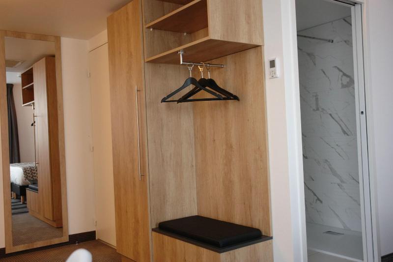 Brit Hotel Confort לוצ'ס מראה חיצוני תמונה