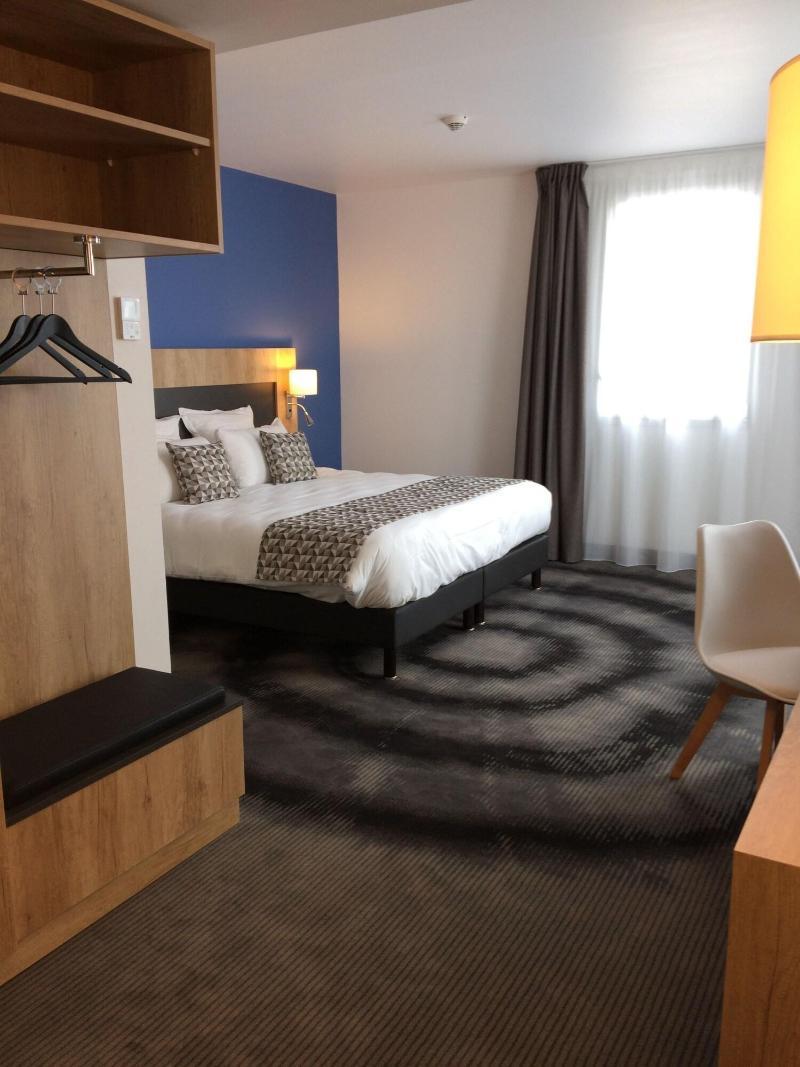 Brit Hotel Confort לוצ'ס מראה חיצוני תמונה