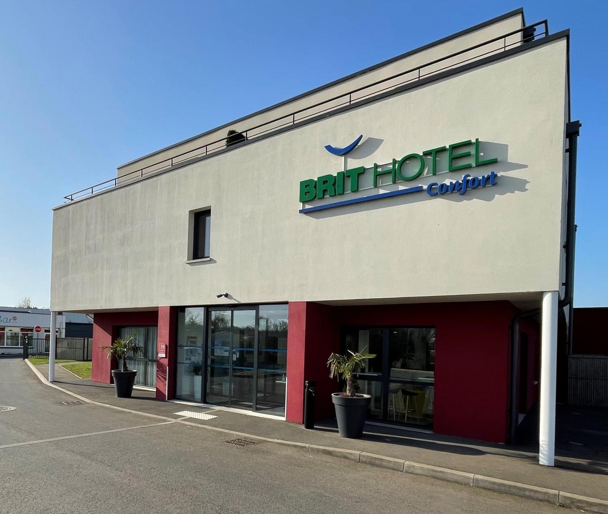 Brit Hotel Confort לוצ'ס מראה חיצוני תמונה